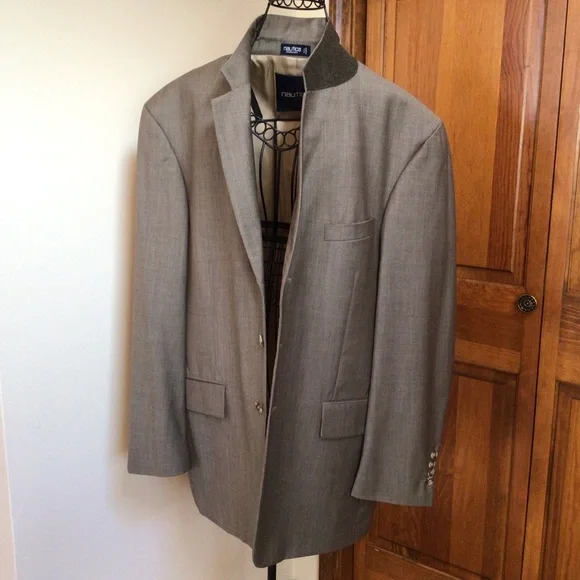 Nautica worsted wool blazer, 42R - Picture 3 of 9